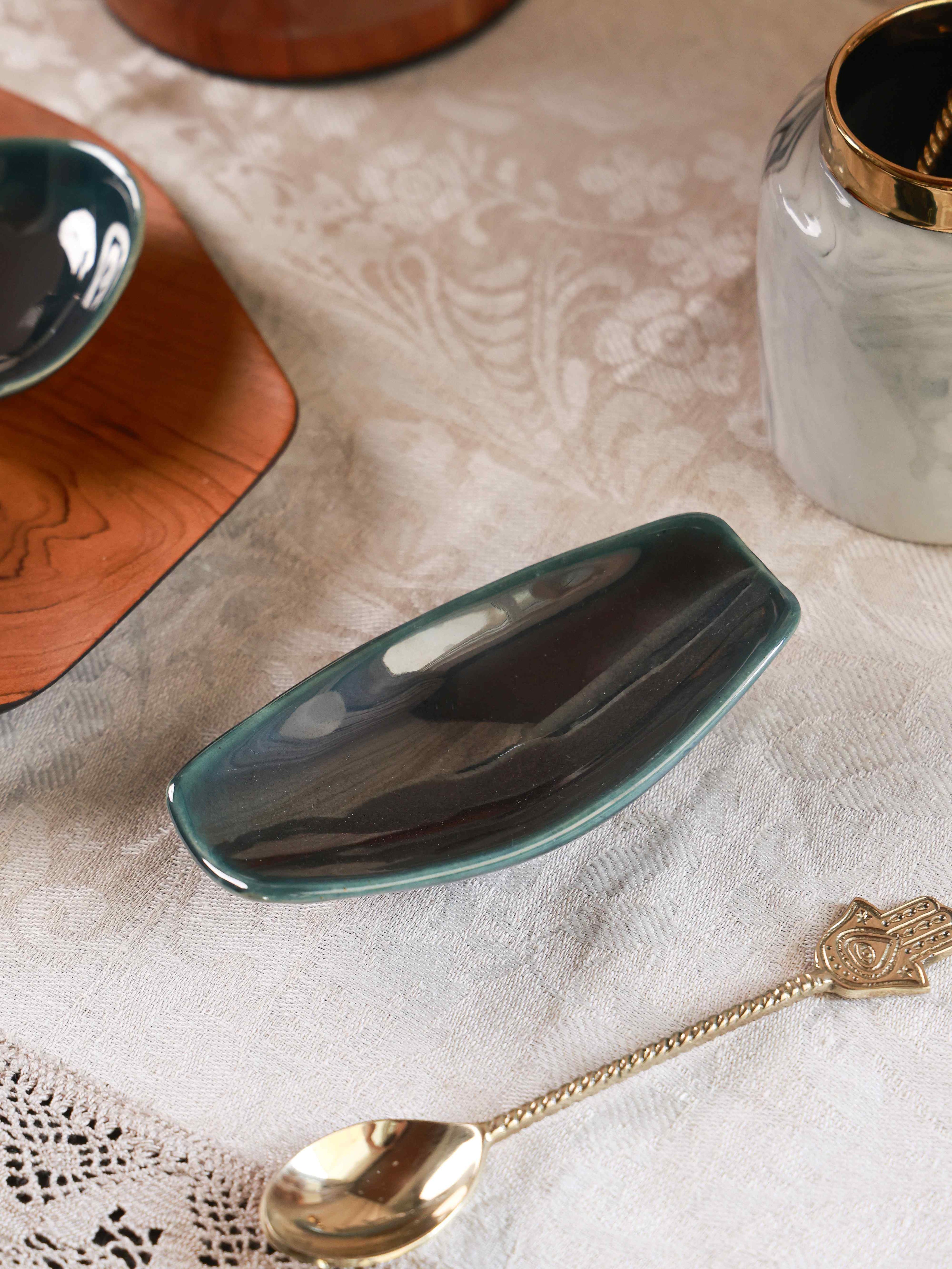 Boat Ceramic Server
