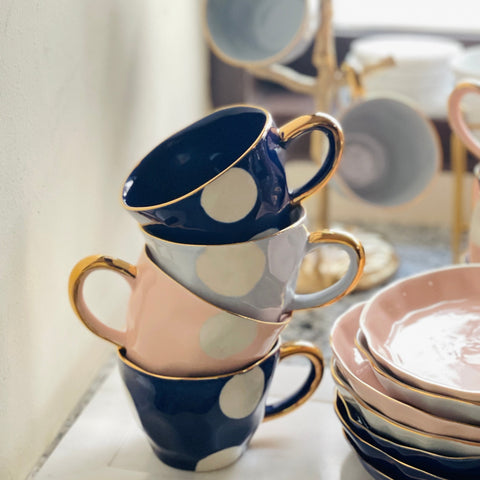 GLASSWARE & CUPS