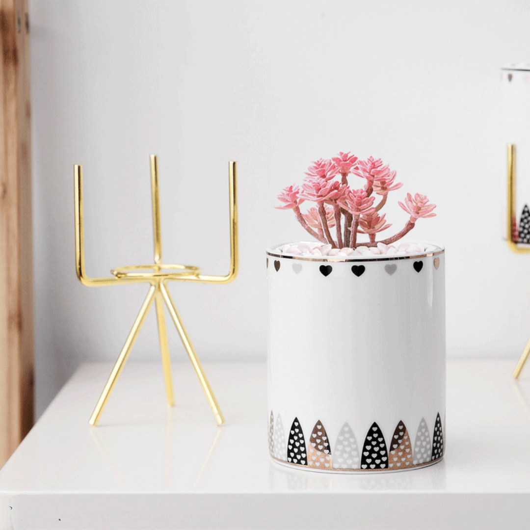 Neher Heart Planter with Stand