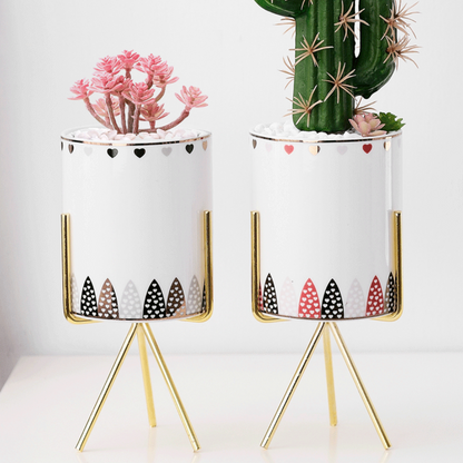 Neher Heart Planter with Stand